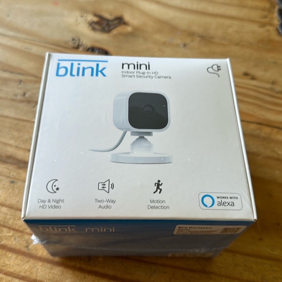 blink Cameras, Photo & Video Blink Mini Compact Indoor Plugin Hd
